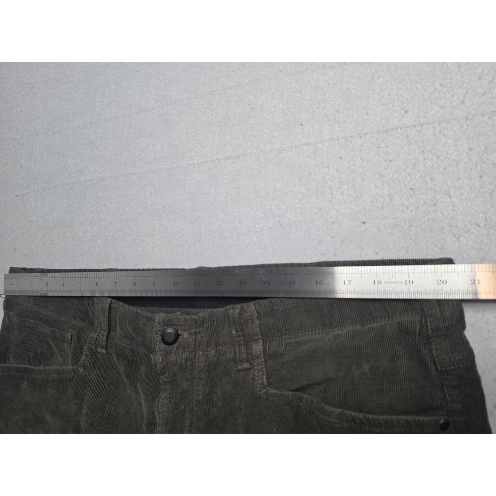 Saks Fifth Avenue Active Corduroy Pants Men's 40x32 Olive Green Straight Leg